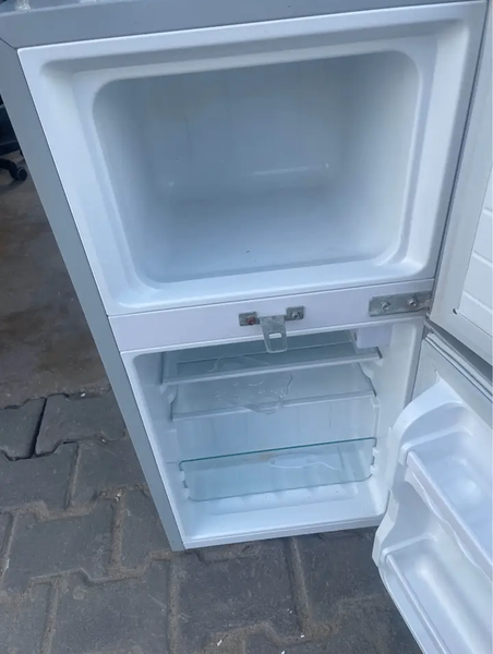 Réfrigérateur NASCO compact