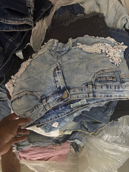 Shorts en denim déchiré