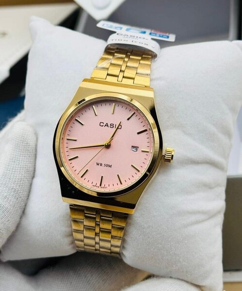 Montre Casio dorée élégante