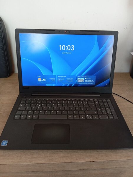 Ordinateur portable Lenovo