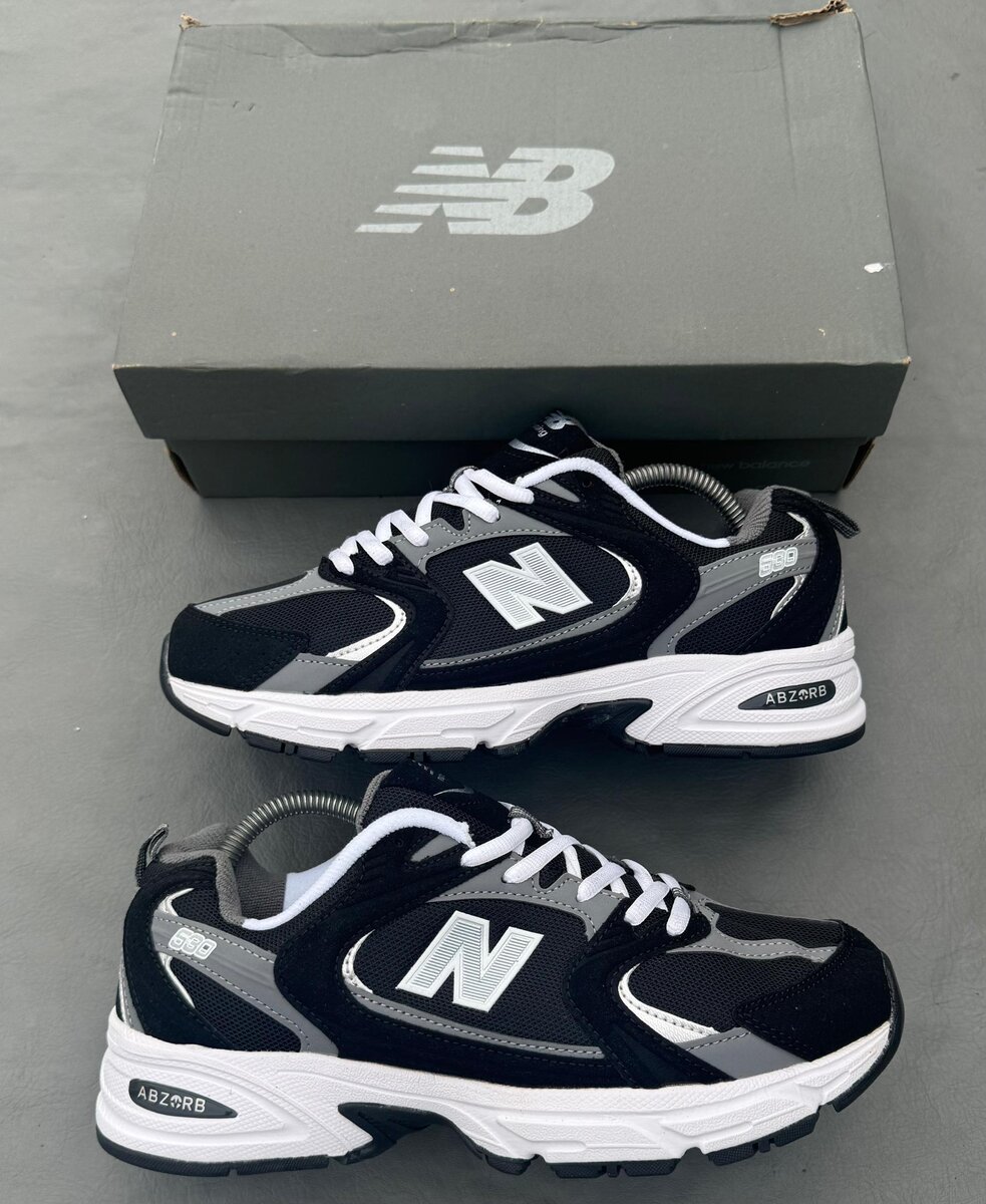 Baskets New Balance Noires