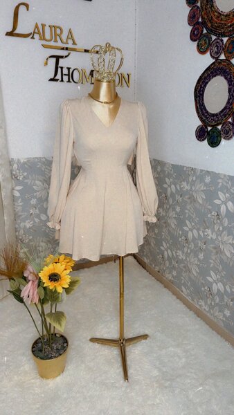 Laura Thompson apparel