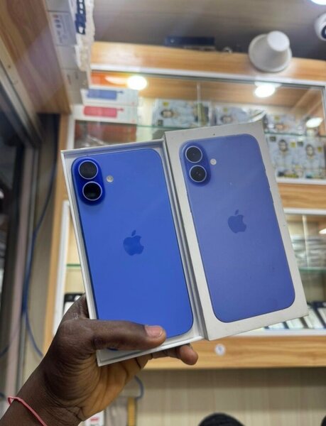 iPhone 16