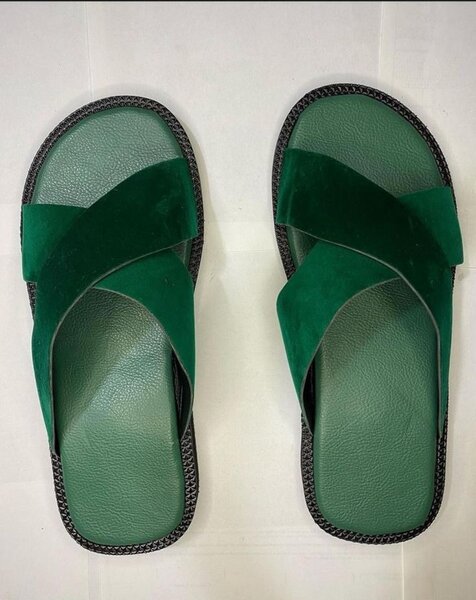 Mens casual slippers