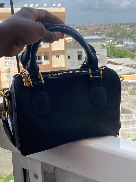 Sac à main élégant en cuir