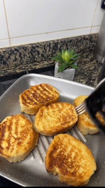 7 Pain perdu salé au fromage