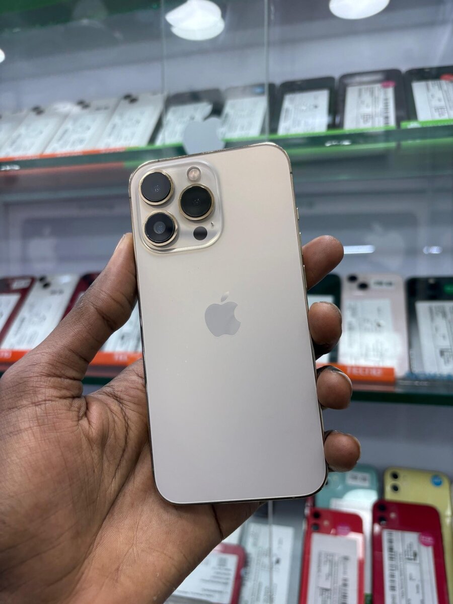 Disponible 13 pro 128go écran