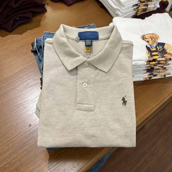 Polo en coton beige élégant
