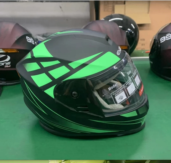 Casque de Moto Vert et Noir