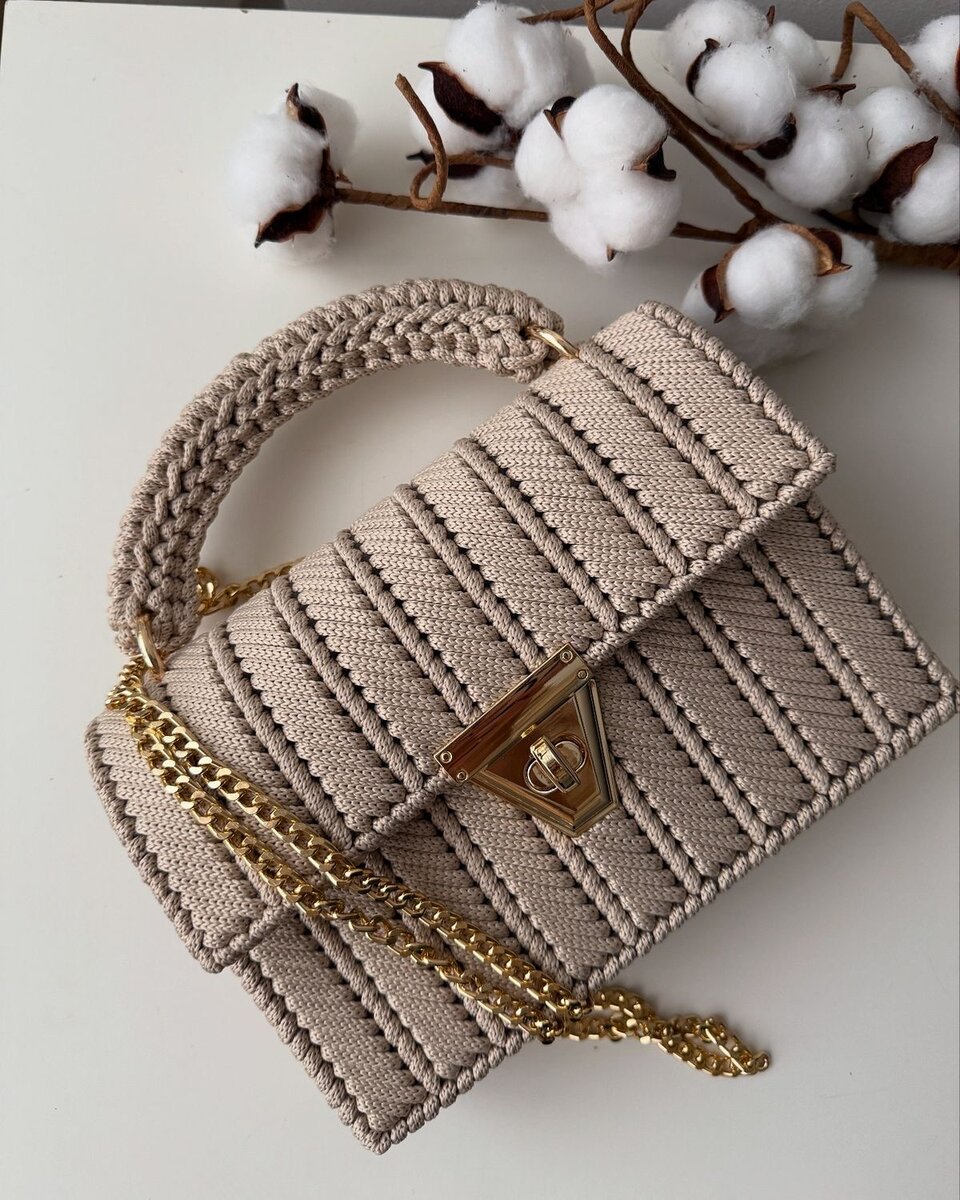 Sac à main crochet élégant