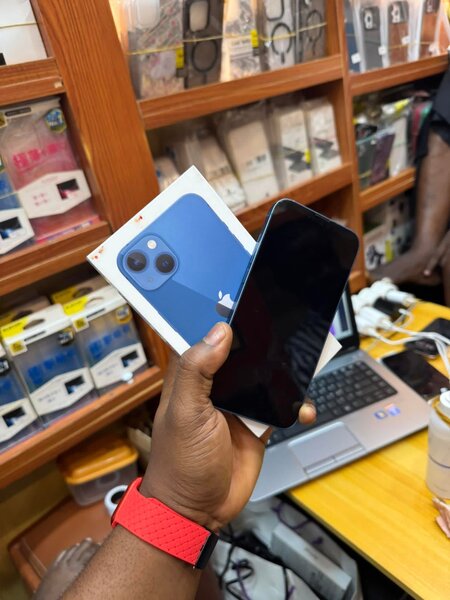 Apple iPhone 13 bleu