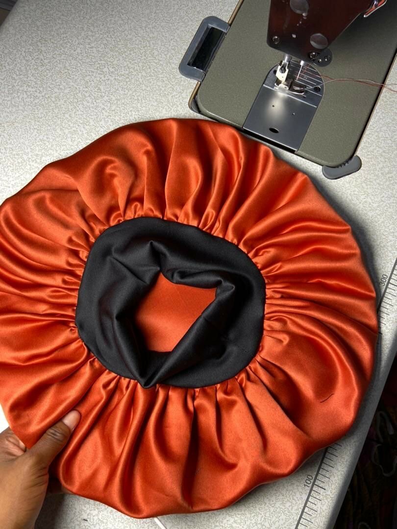 Satin bonnet