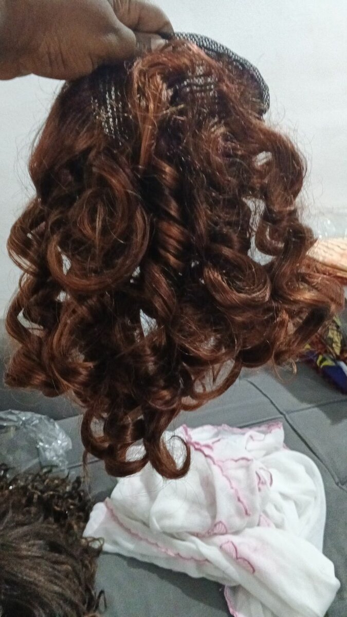 PosticheBouclée Bronze Glamour