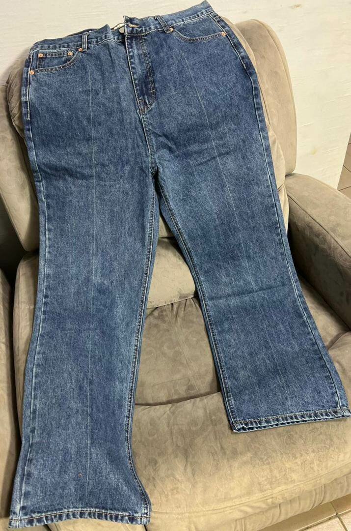 Jeans coupe évasée tendance