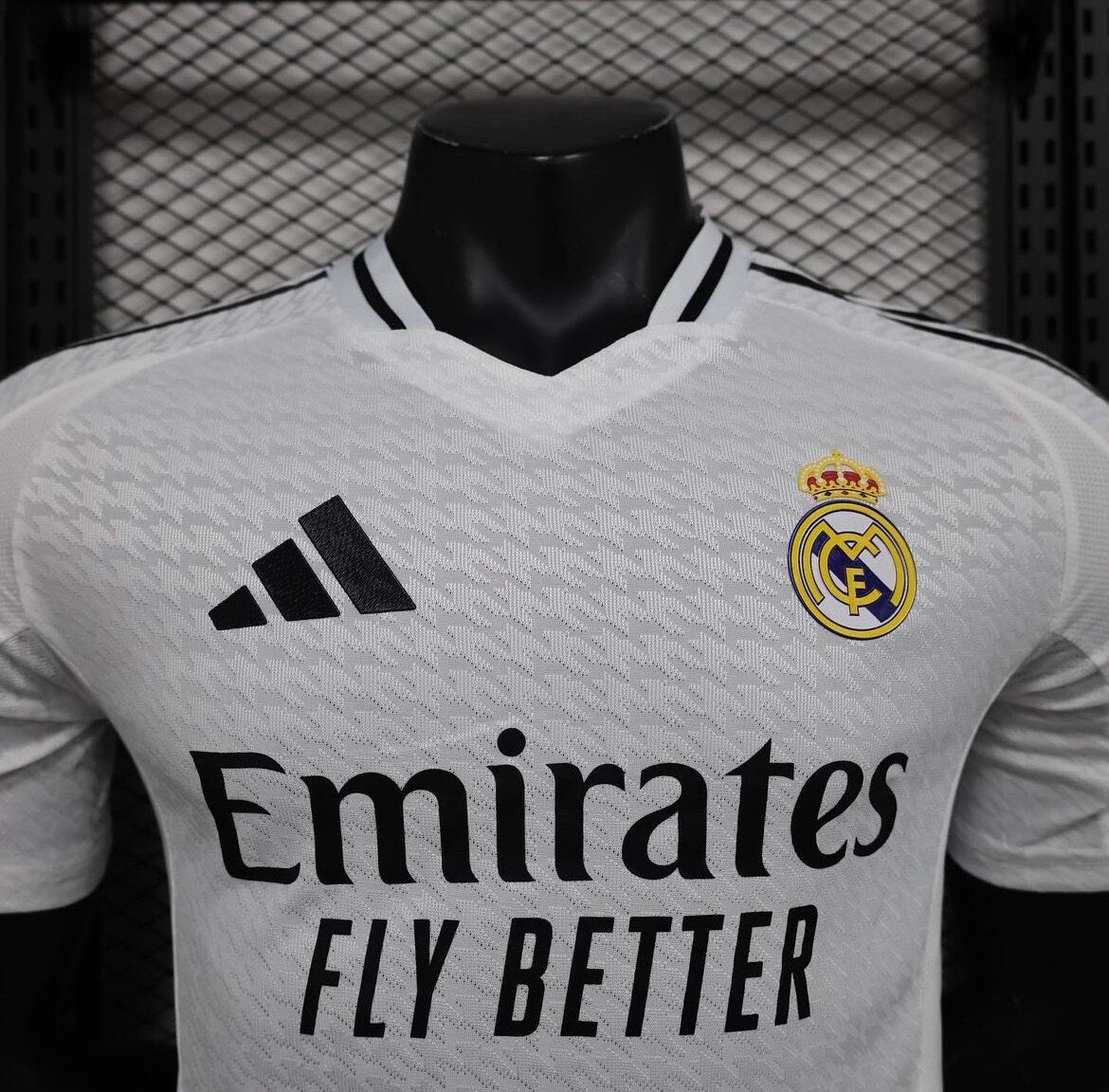 MAILLOT DOMICILE REAL MADRID 24/25 AUTHENTIQUE