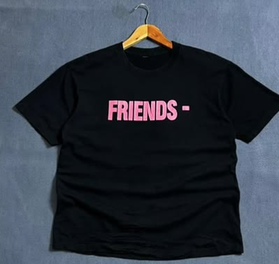 VLONE x FRIENDS T shirt size : ML