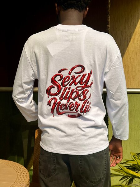 Sexy lips long sleeve