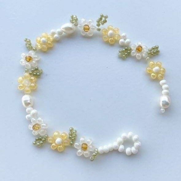 Bracelet perles et fleurs