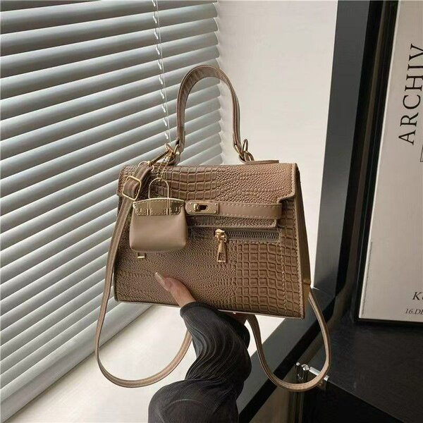 Sac à main élégant en cuir