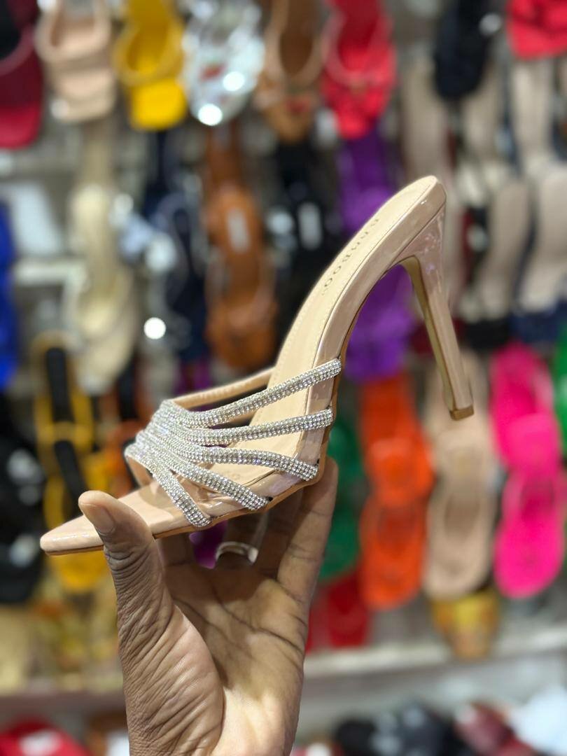 Sandales à talons avec strass