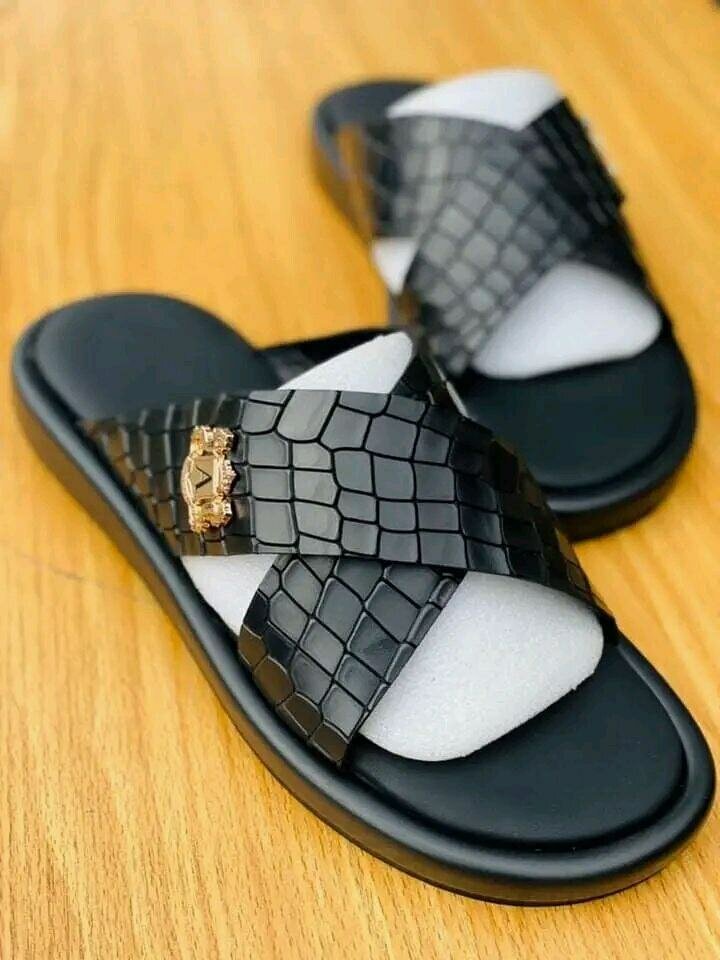 Sandales noires élégantes homme