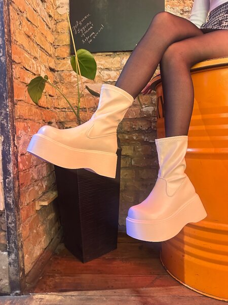 Белые деми ботинки