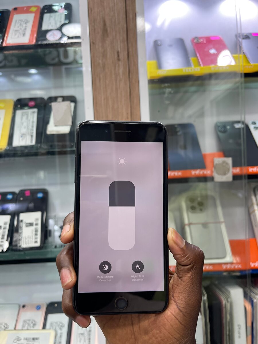 iPhone 7Plus  noir 32Go