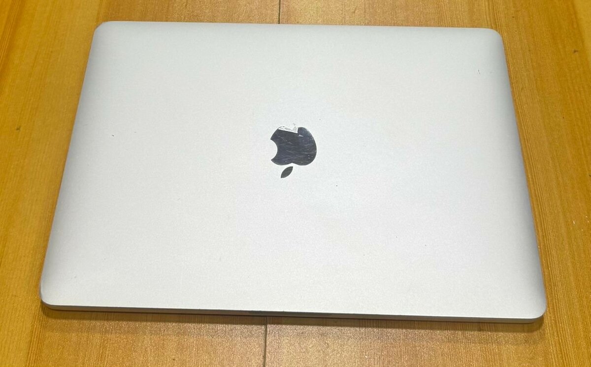MACBOOK PRO M2 2022