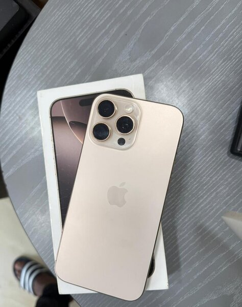 iPhone 16 Pro Max Doré 256Go