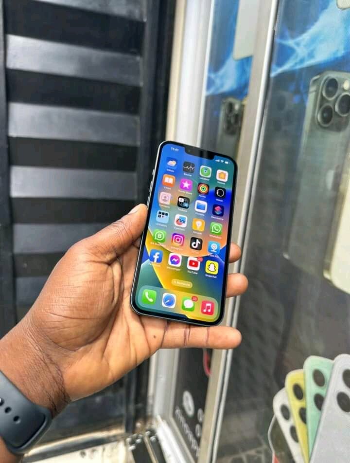 iPhone 13 Bleu 128 Go