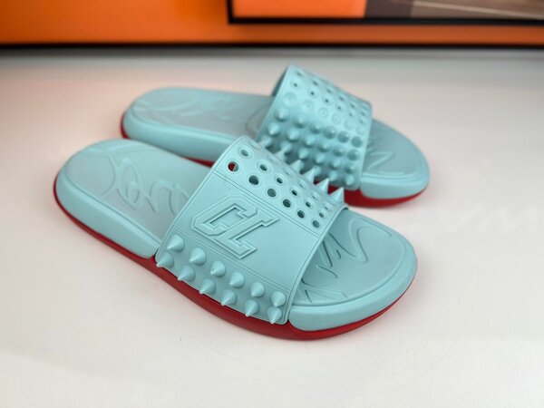 Claquettes Louboutin