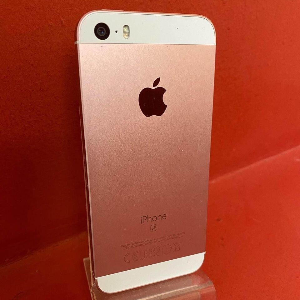 iPhone SE Rose Gold