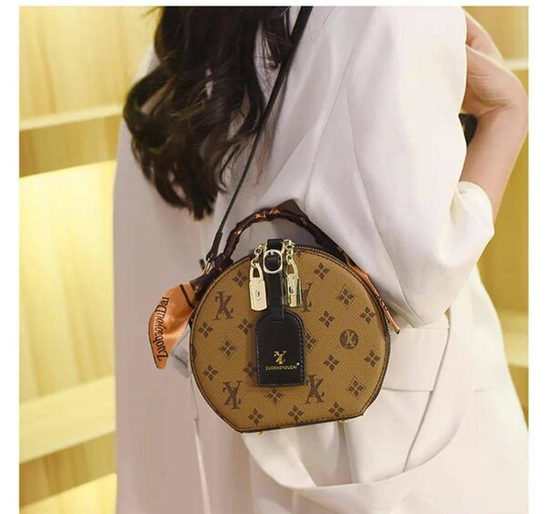 Sac à main rond élégant femme