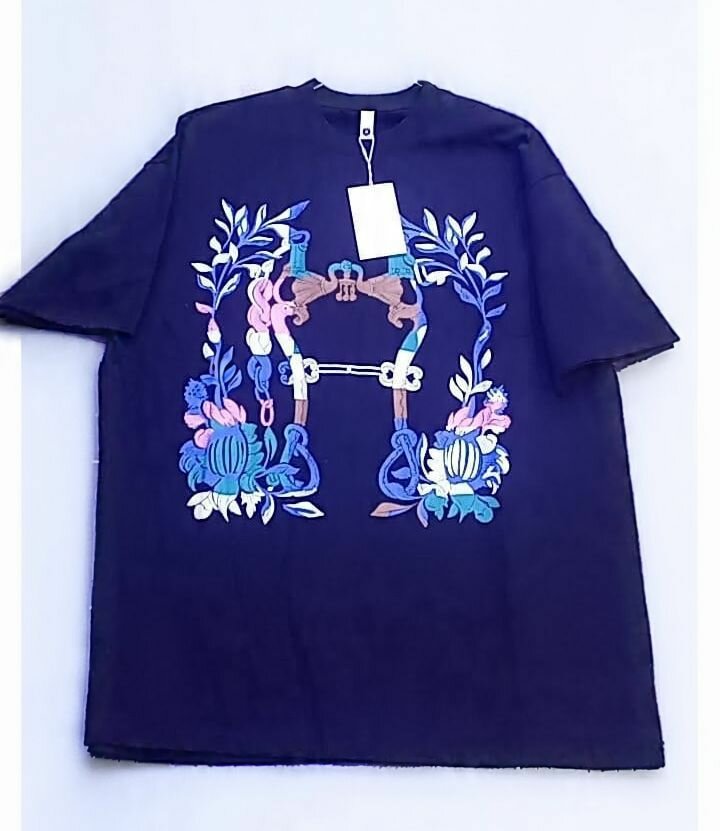 T-shirt bleu imprimé floral