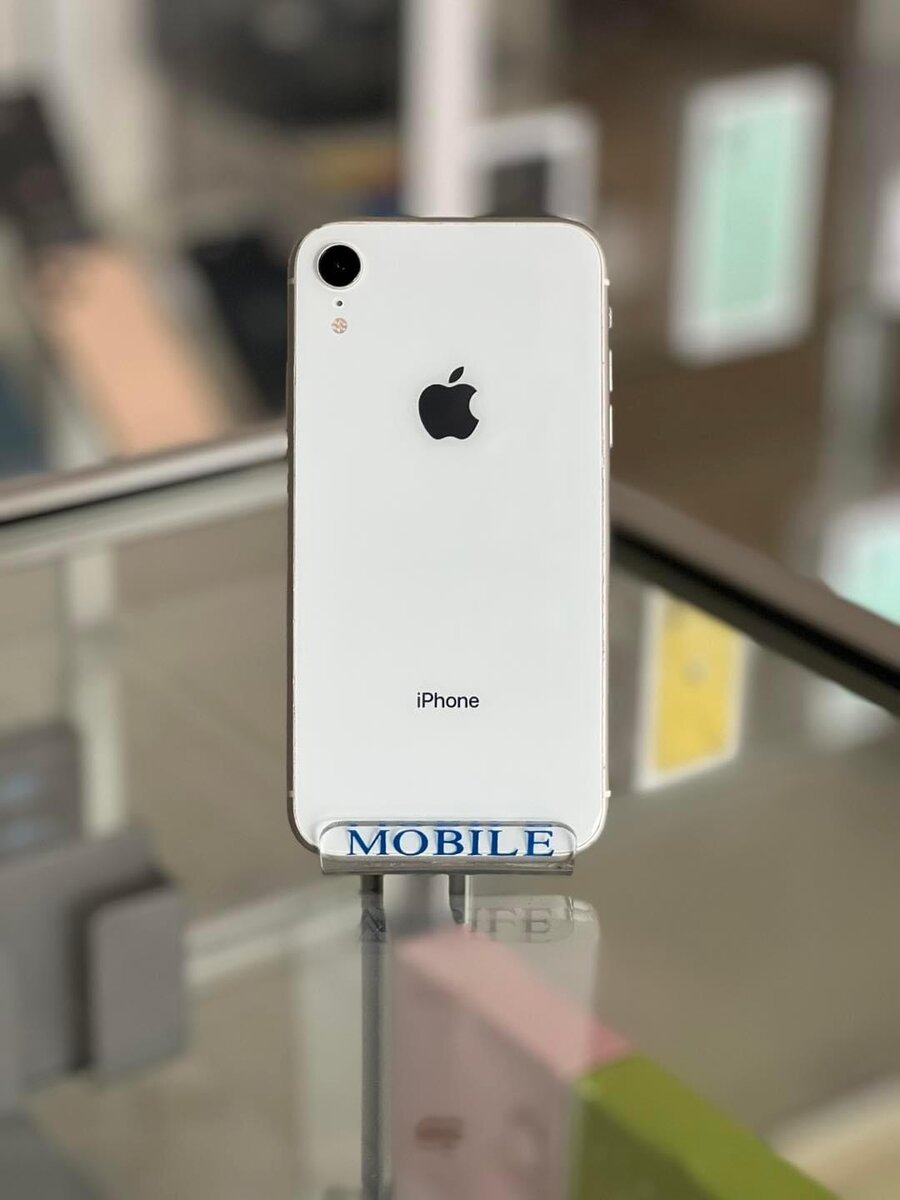 Pre Owned iPhone XR 64 gb Uk product