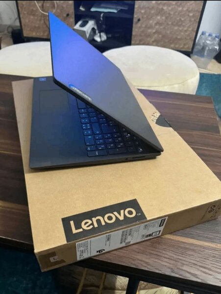 Ordinateur portable Lenovo