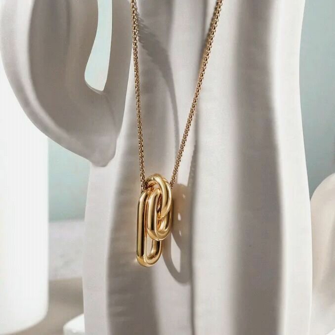 Collier chaîne doré élégant