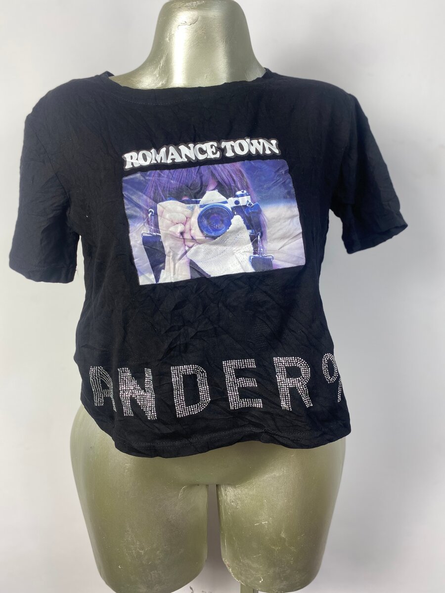 T-shirt noir tendance
