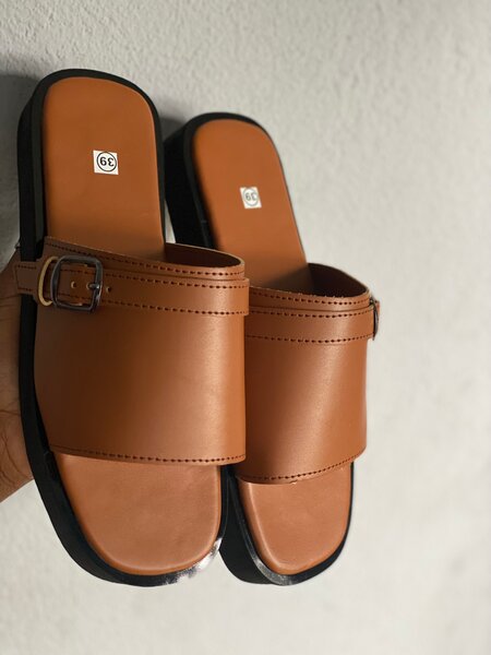 Sandales en cuir confortables