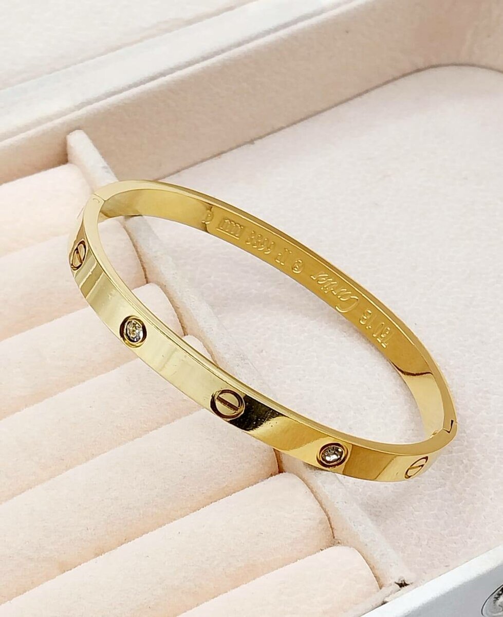 Branded handcufe