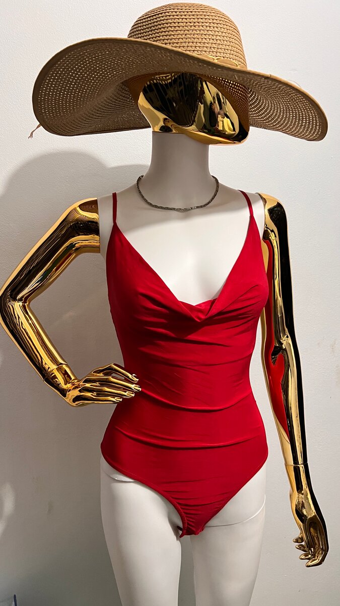 Maillot Rouge Échancré Chic