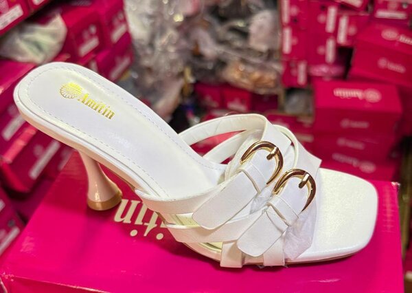 Sandale à Talons Blancs Élégants