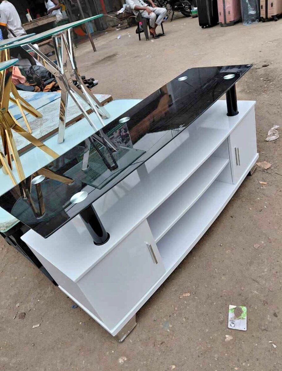 Meuble TV moderne en verre