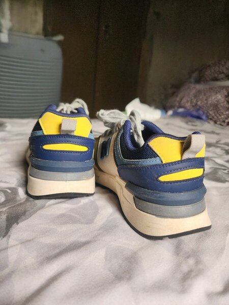 Baskets multicolores tendance