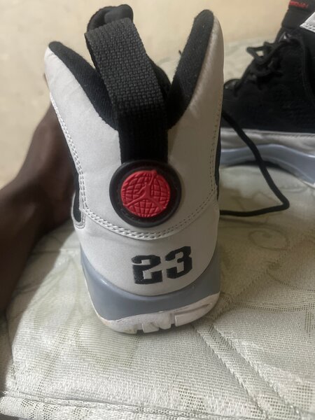 Basketball Sneakers Bicolores