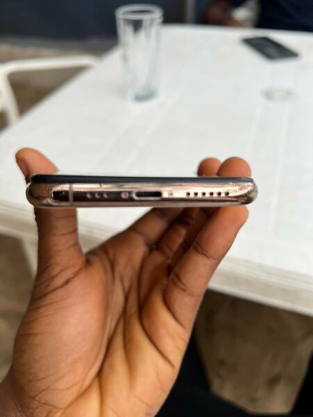 iPhone 11 Pro  argent