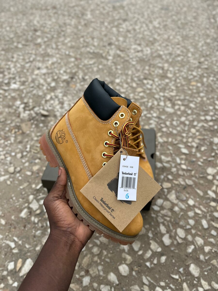 TIMBERLAND BOOTS