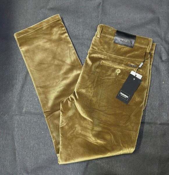 Pantalon en velours élégant
