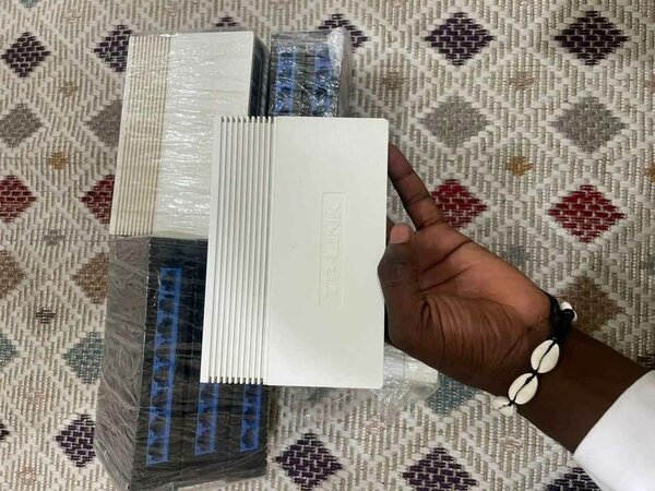 Switch réseau Ethernet 8 ports