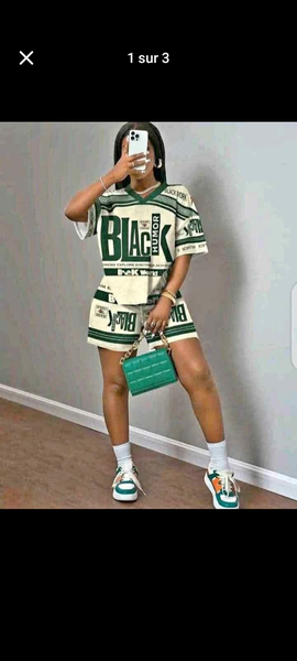 Tenue de sport décontractée femme